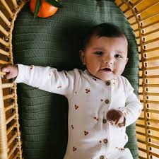 babykleding maat 44